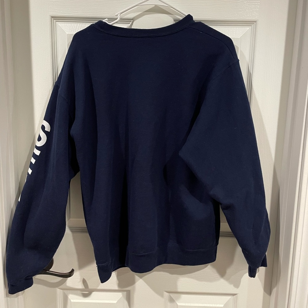 Crewneck - Picture 2 of 4